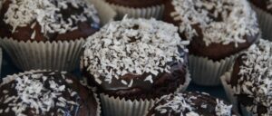 Read more about the article Muffin al cocco e cacao (con lievito per dolci)